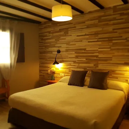 Hotel Juderia Valle Del Jerte 2*